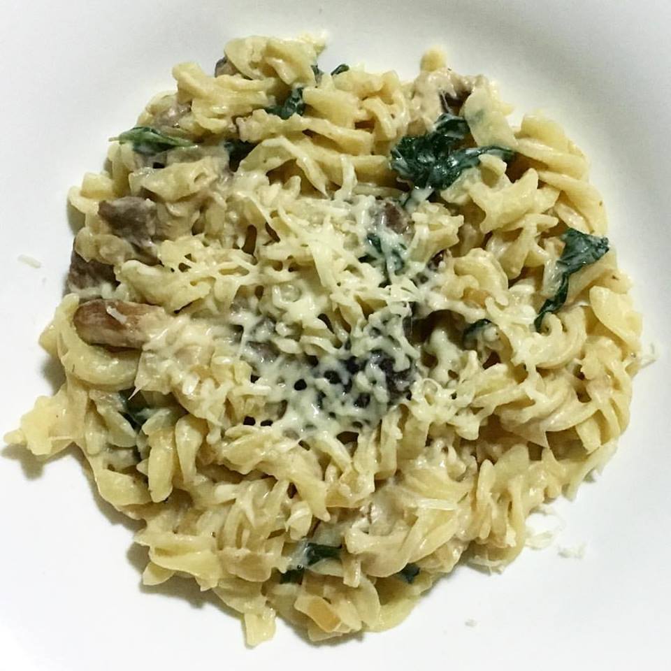 Macarrão de Arroz com Shiitake e Filé Mingon